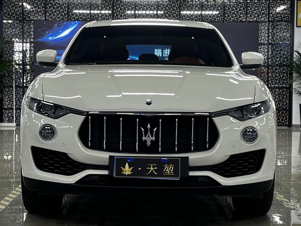 r217146-maserati-levante-2018_0
