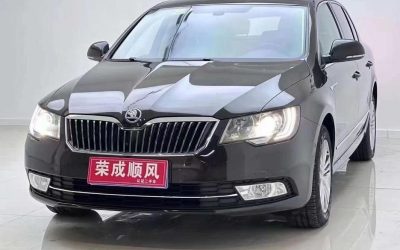 r217158-skoda-superb-2015_0