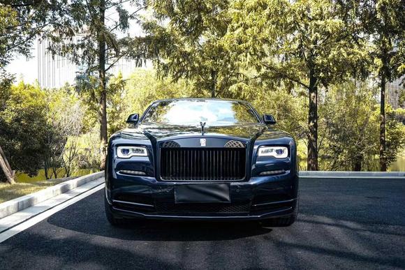 r217206-rolls-royce-dawn-2018_0