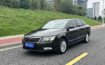 r217266-skoda-superb-2015_0