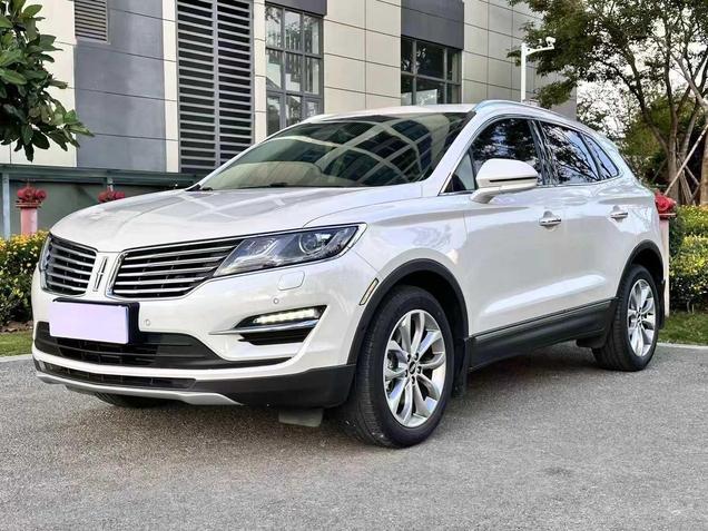 r217279-lincoln-mkc-2018_0