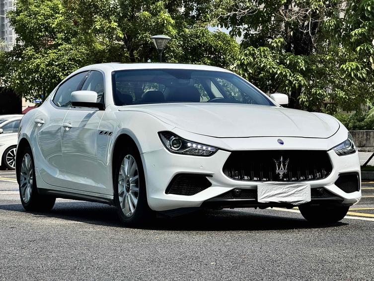 r217304-maserati-levante-2016_0