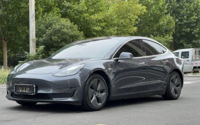 r217305-tesla-model-3-2020_0