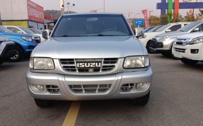 r217310-isuzu-pickup-2015_0