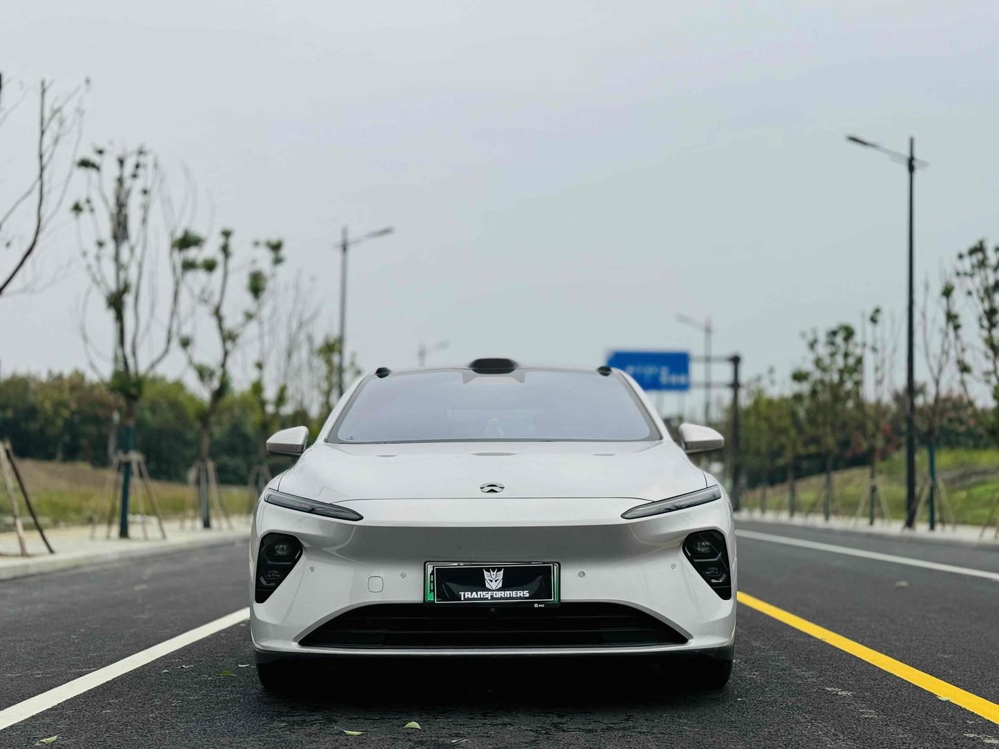 r217411-nio-et7-2022_0