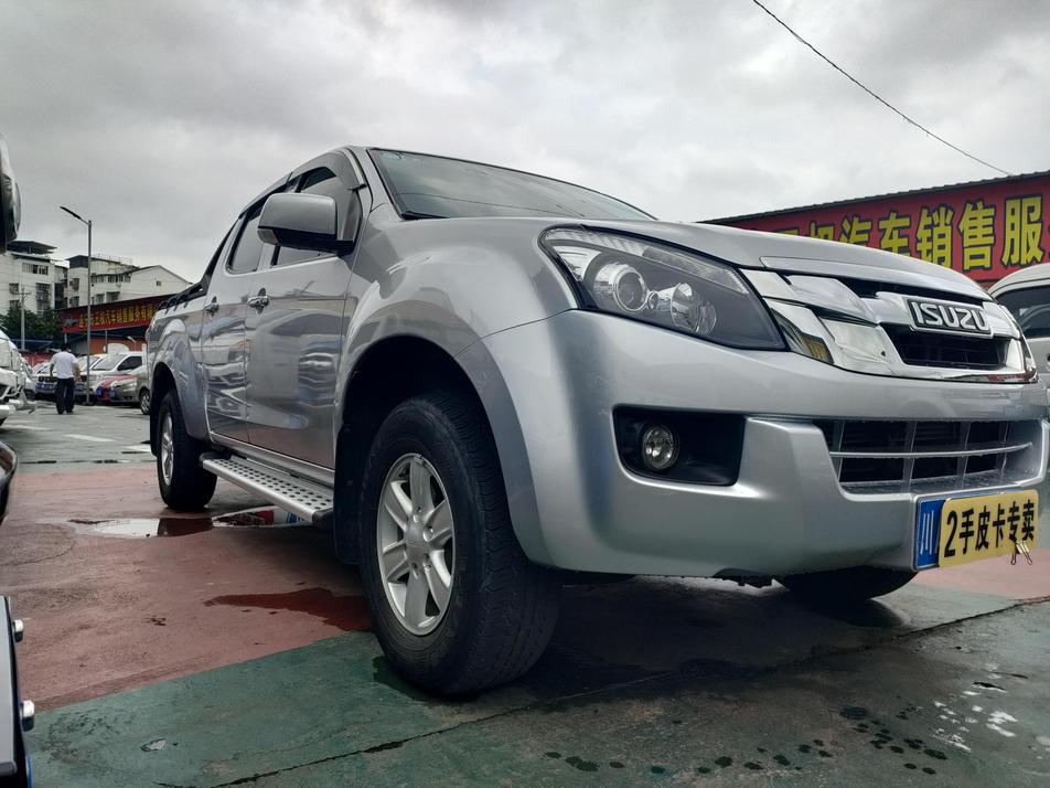 r217429-isuzu20lingtuo-2021_0