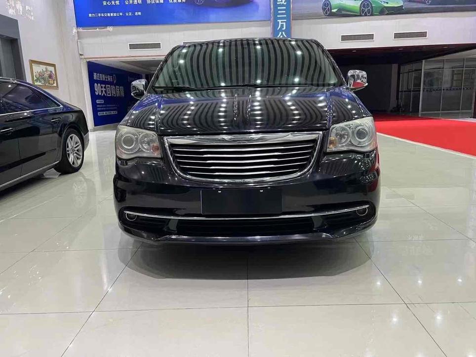 r217453-chrysler-pacifica-2014_0