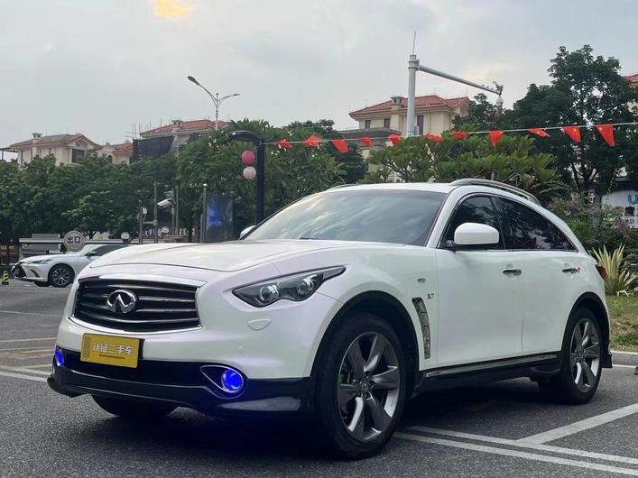 r217461-infiniti-qx70-2014_0