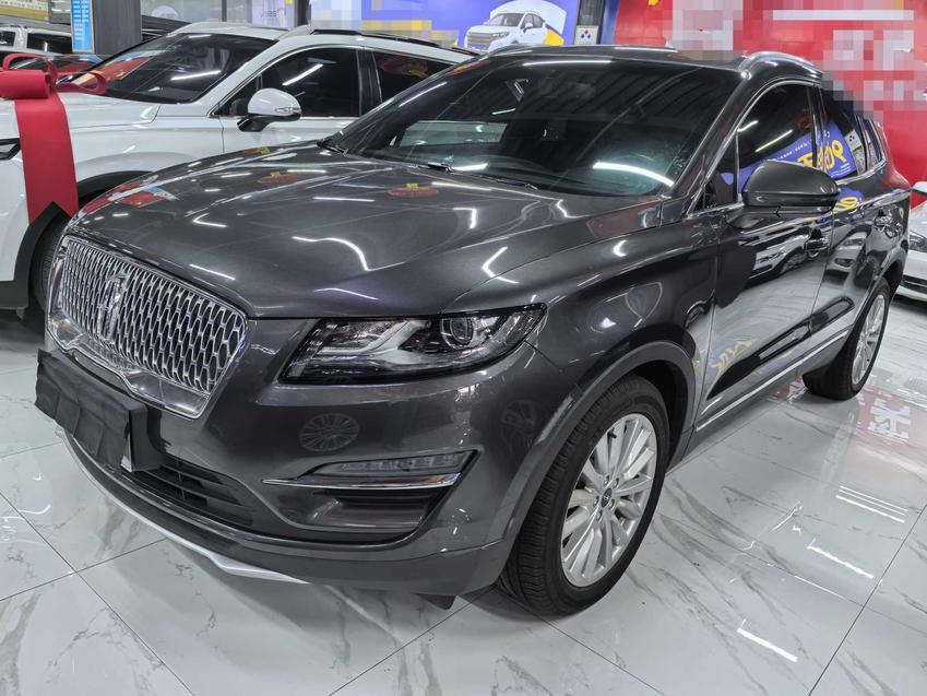 r217471-lincoln-mkc-2019_0