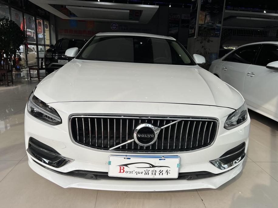 r217479-volvo-s90-2019_0