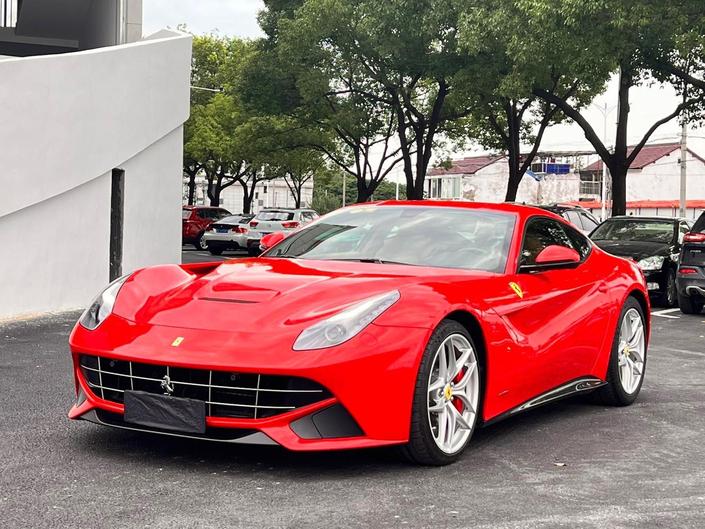 r217512-ferrari20f12berlinetta-2013_0