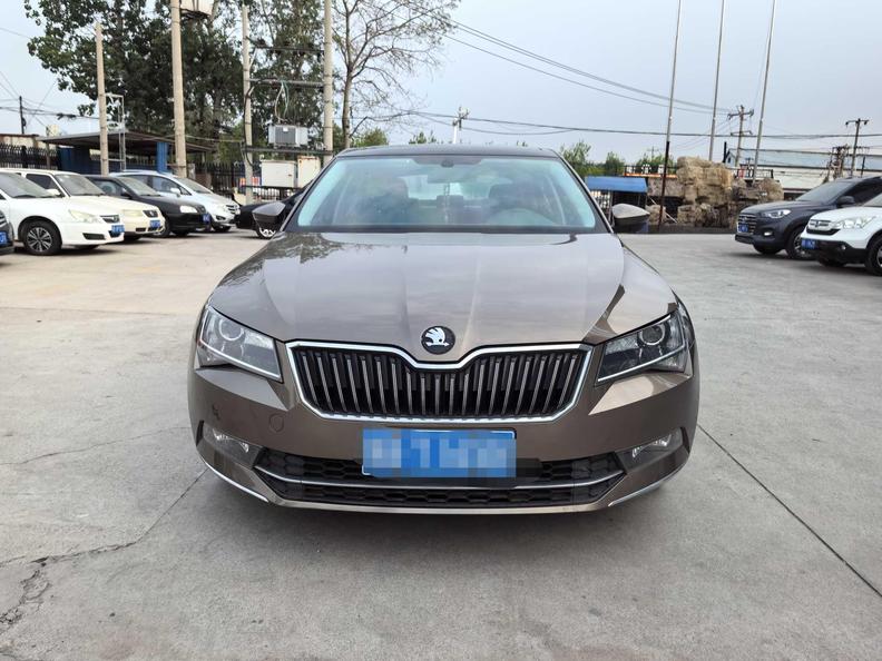 r217523-skoda-superb-2016_0