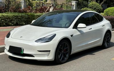 r217610-tesla-model-3-2021_0