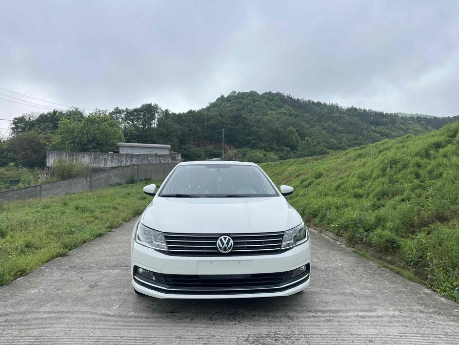 r217815-volkswagen-lavida-2016_0