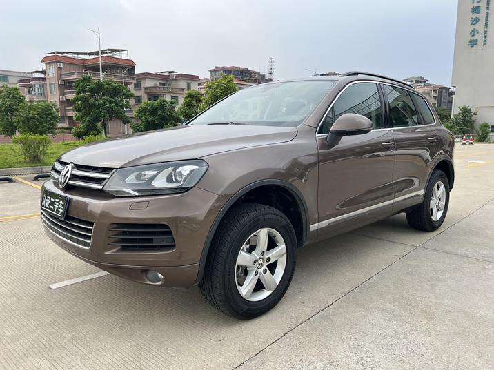 r218018-volkswagen-touareg-2012_0