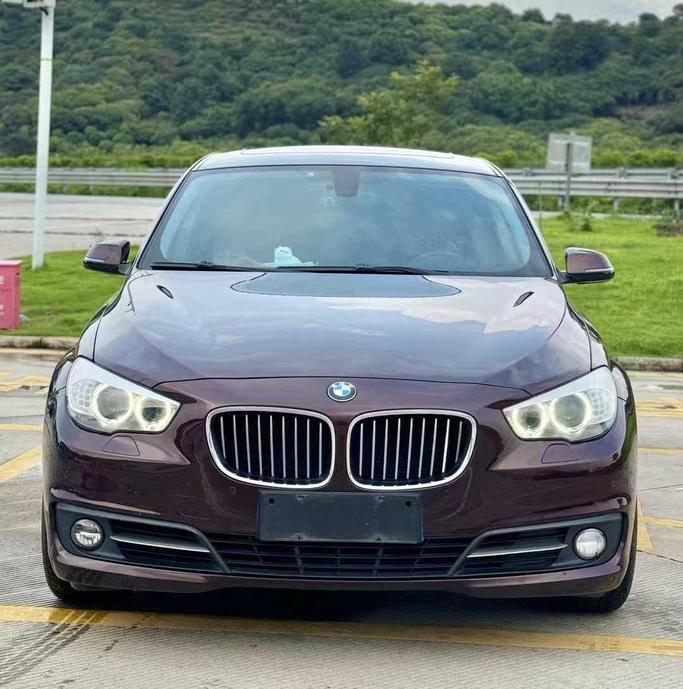 r218117-bmw-5-series-gt-2010_0