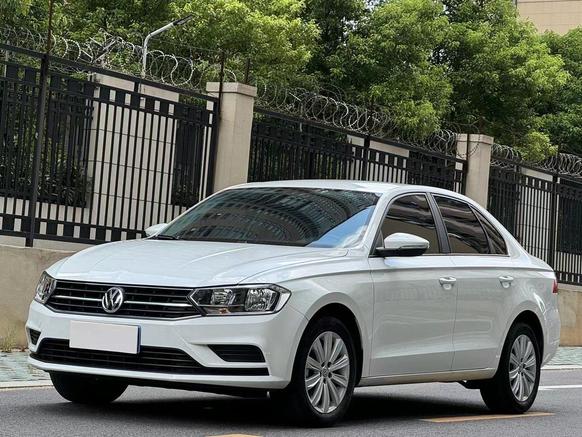 r218151-volkswagen-bora-2022_0