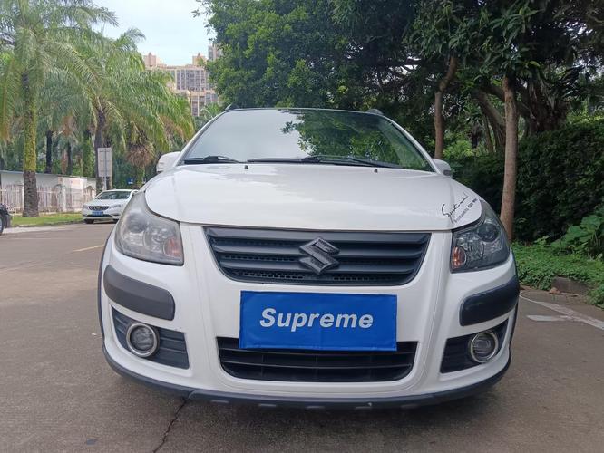 r218307-suzuki-sx4-2012_0