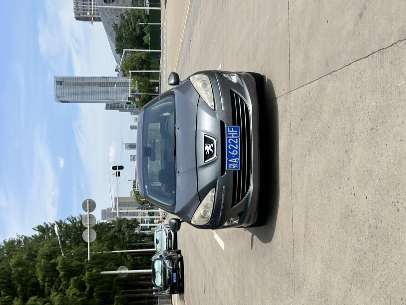 r218496-peugeot-408-2011_0