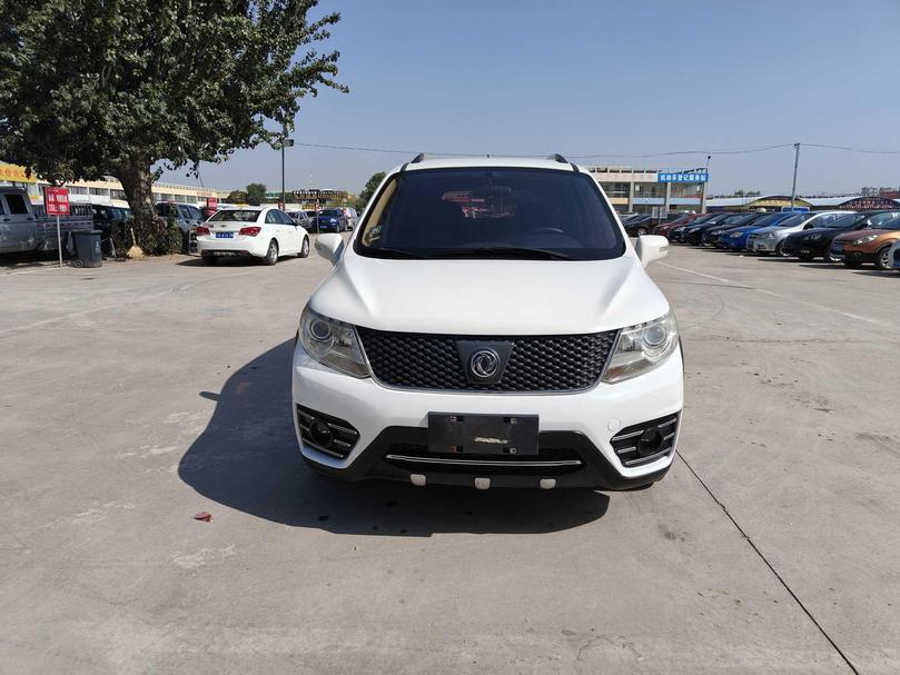r218661-dongfeng-forthing-jingyi-x3-2015_0