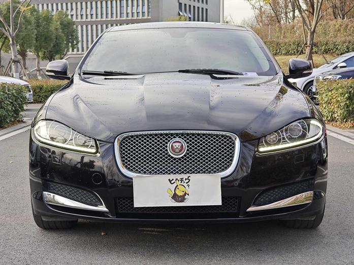 r218675-jaguar-xf-2015_0
