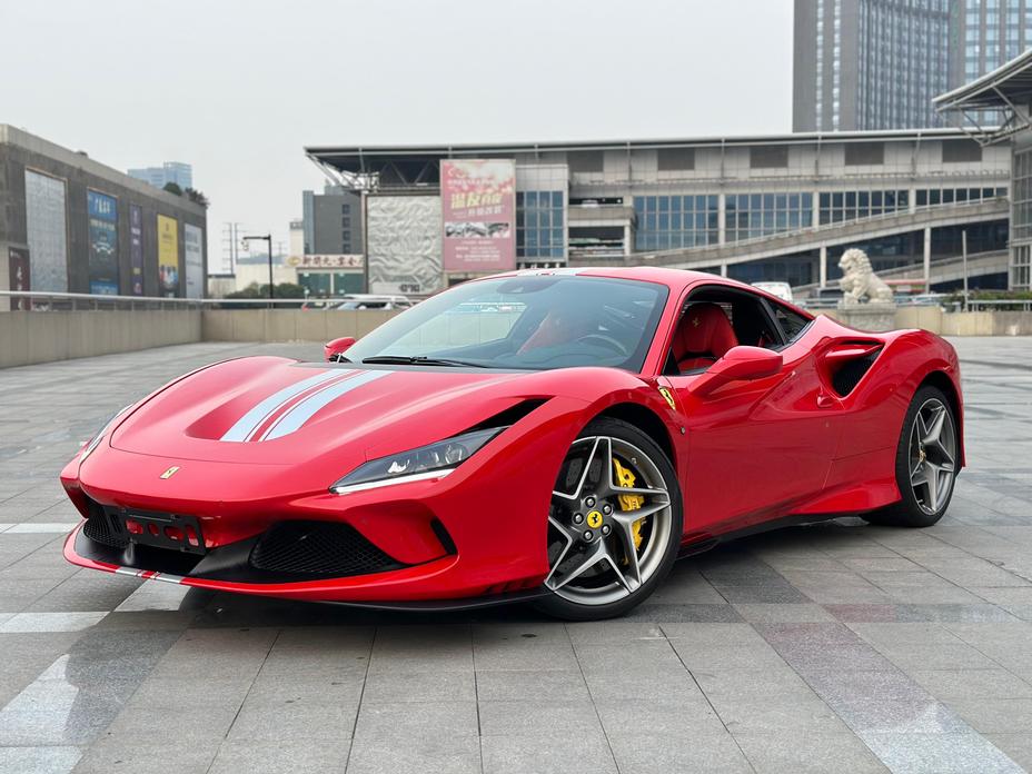 r218868-ferrari-f8-2022_0