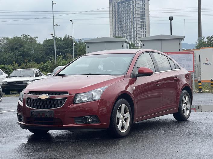 r219472-chevrolet-cruze-2014_0