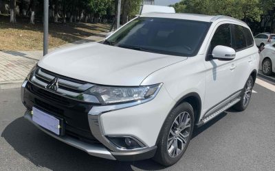 r219680-mitsubishi-outlander-2018_0
