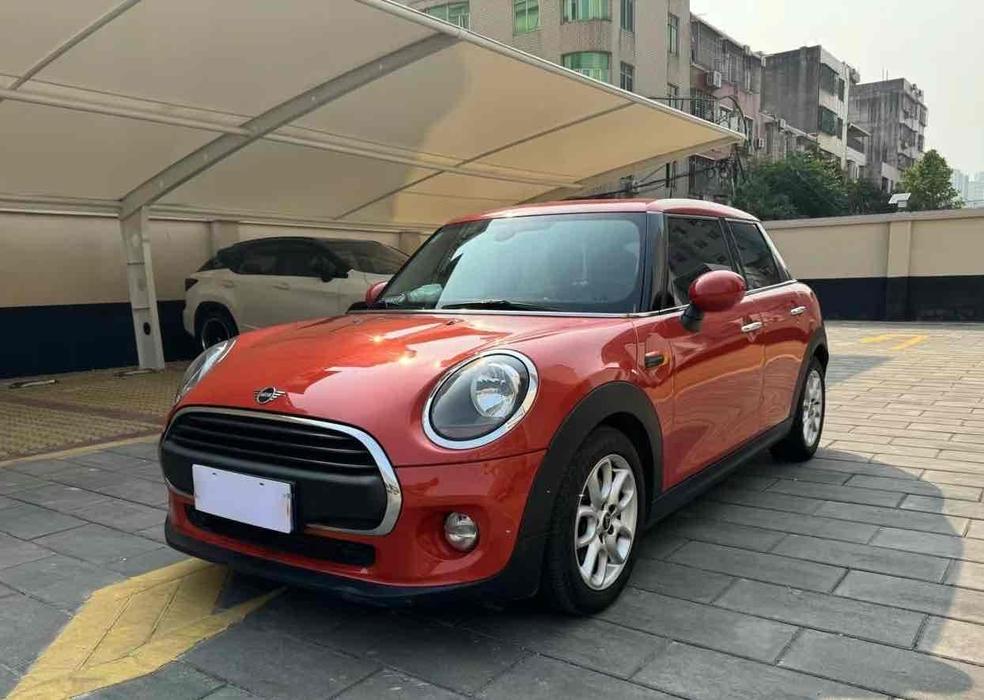 r219852-mini-2019_0