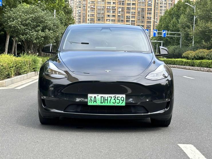 r220105-tesla-model-y-2021_0