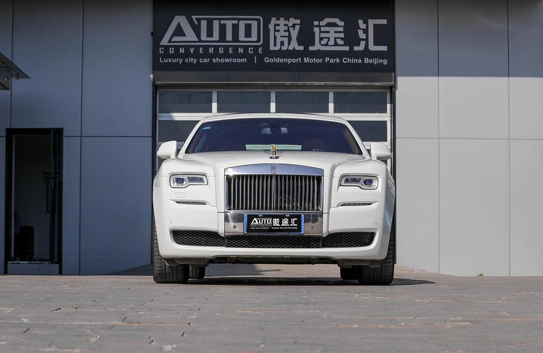 r220214-rolls-royce-ghost-2016_0
