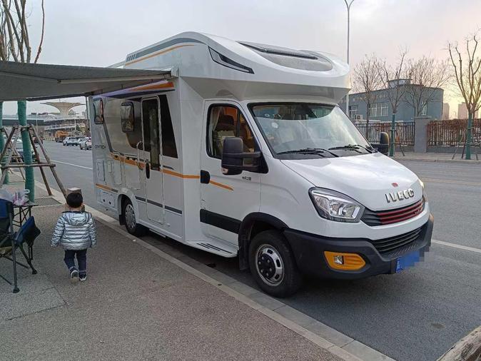 r220463-iveco-daily-2020_0