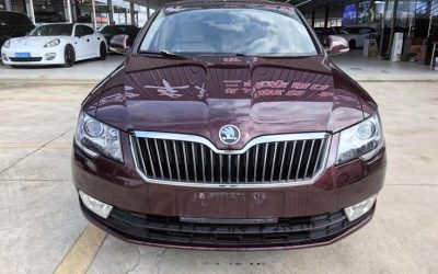 r220569-skoda-superb-2014_0