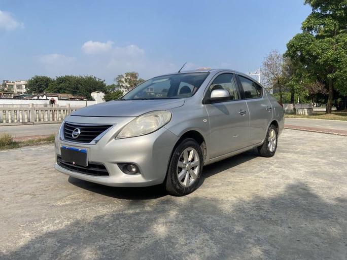 r1013270-nissan-sunny-2011_0