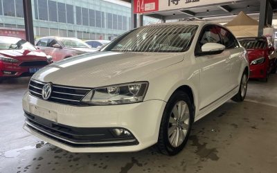 r1013373-volkswagen-sagitar-2016_0