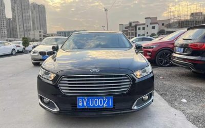 r1013423-ford-taurus-2017_0