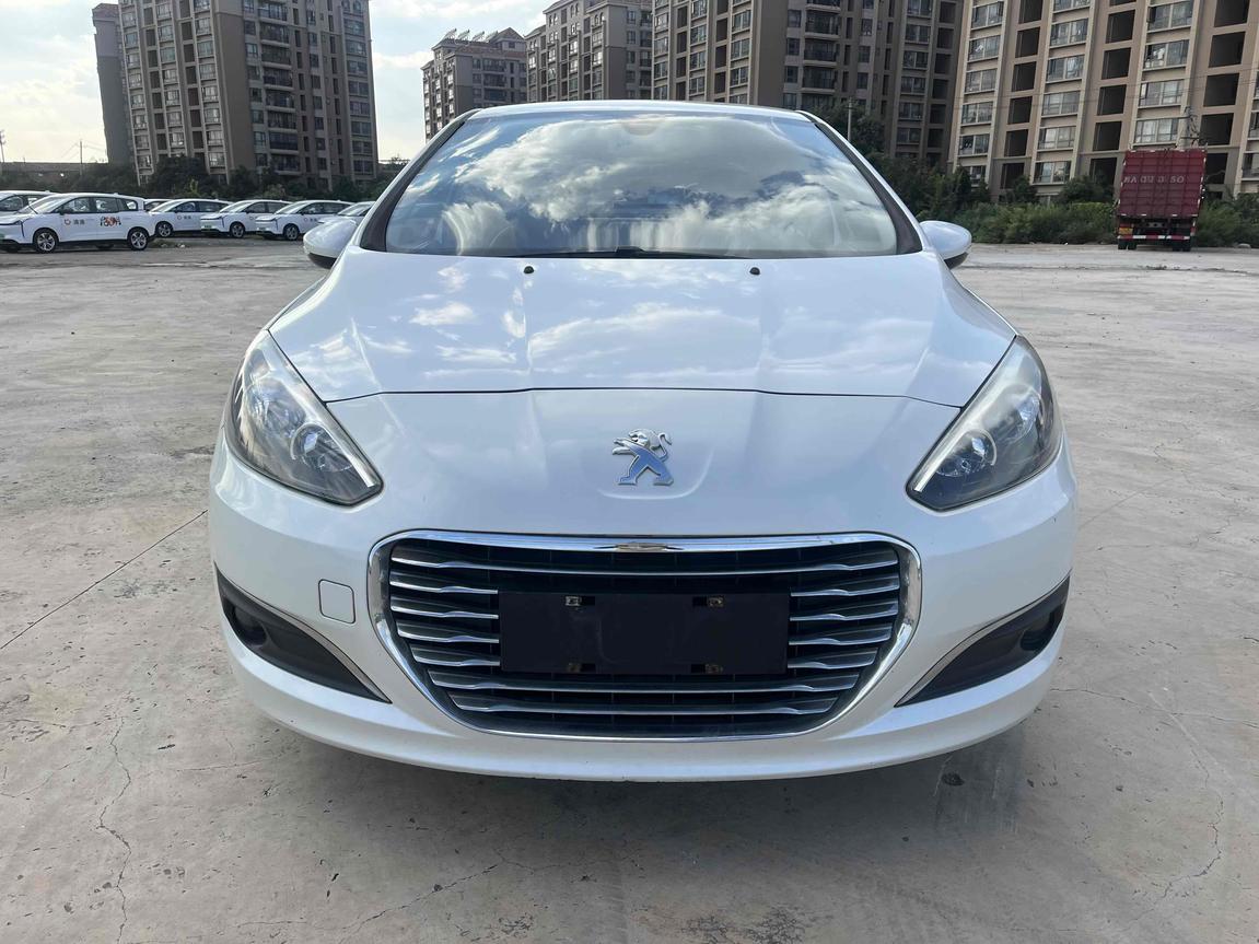 r1014135-peugeot-308-2015_0