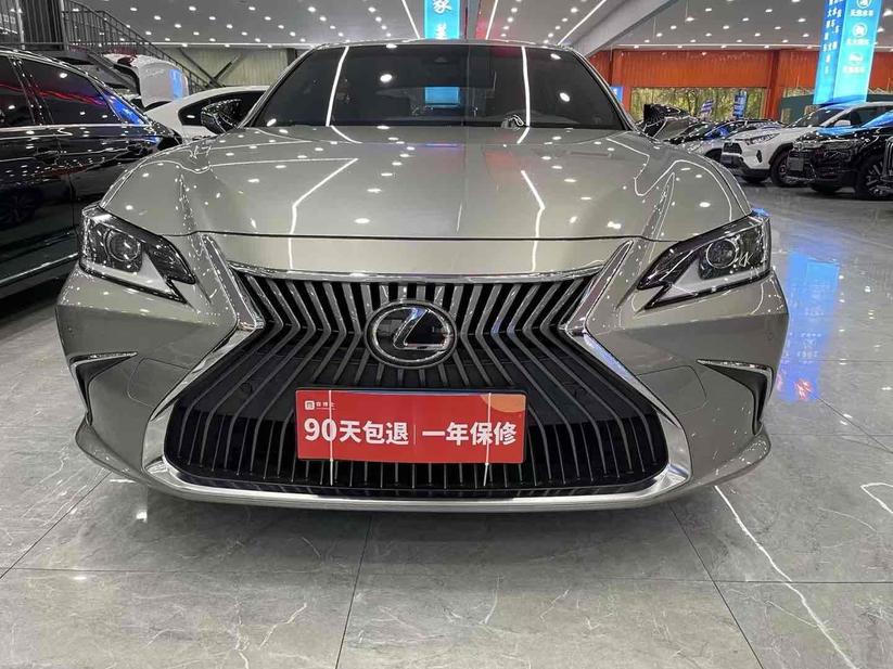 r1014197-lexus-es-2020_0