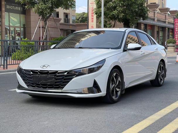 r1014744-hyundai-elantra-2021_0