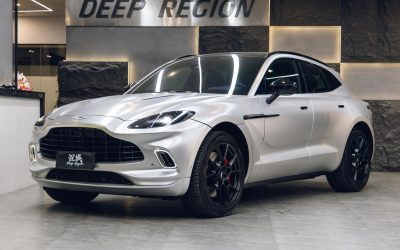 r1015070-aston-martin-dbx-2022_0