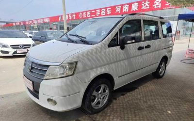 r217627-dongfeng-succe-2015_0