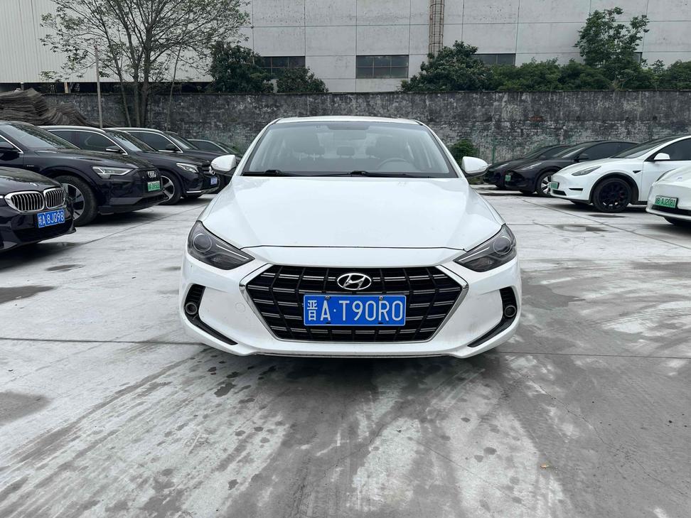 r217673-hyundai-elantra-2020_0