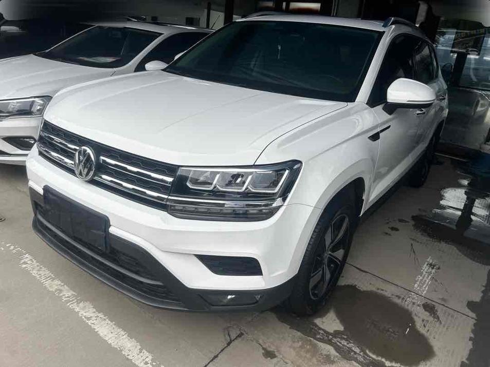 r217717-volkswagen-tharu-2020_0