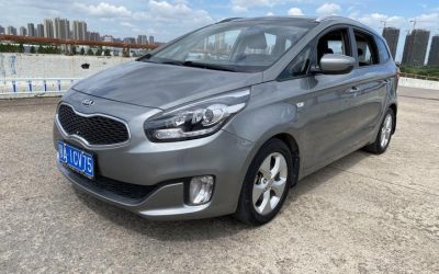 r217718-kia-carens-2016_0