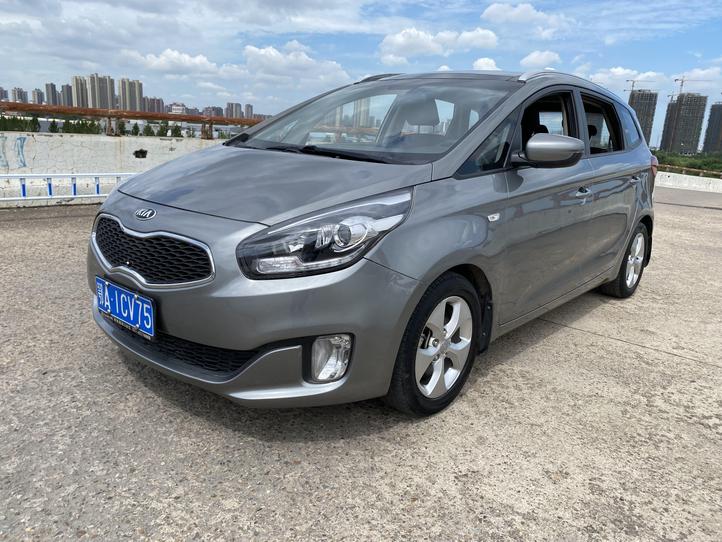 r217718-kia-carens-2016_0