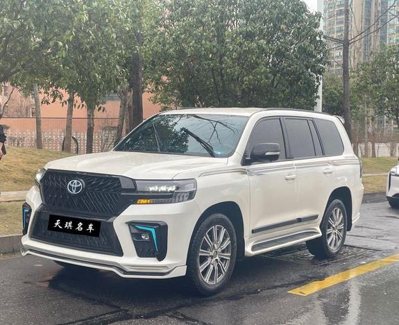 r217719-toyota-land-cruiser-2018_0