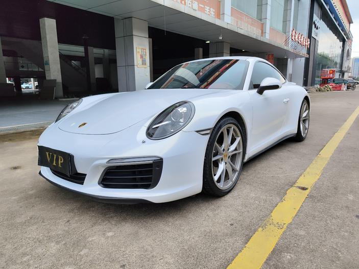 r217733-porsche-911-2017_0