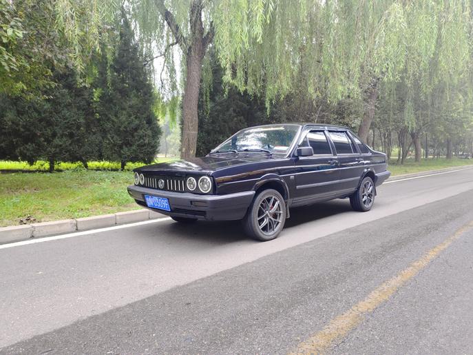 r217739-volkswagen-santana-classic-2009_0