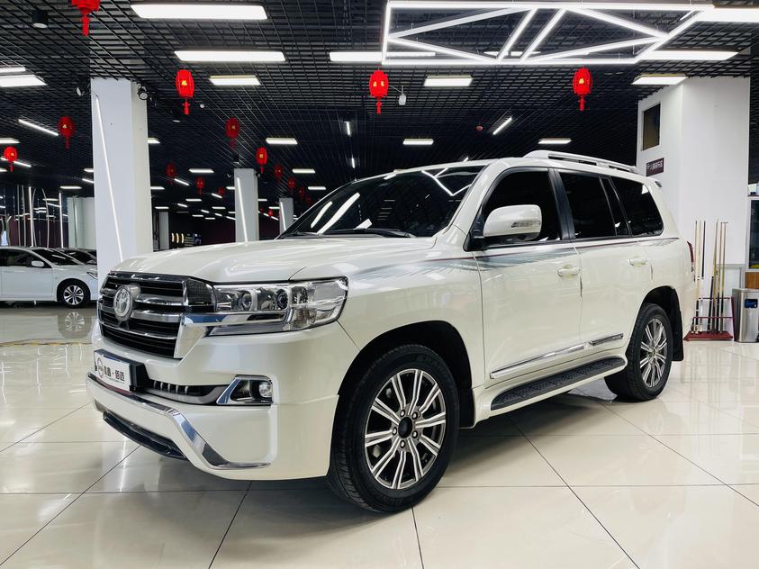 r217804-toyota-land-cruiser-2016_0