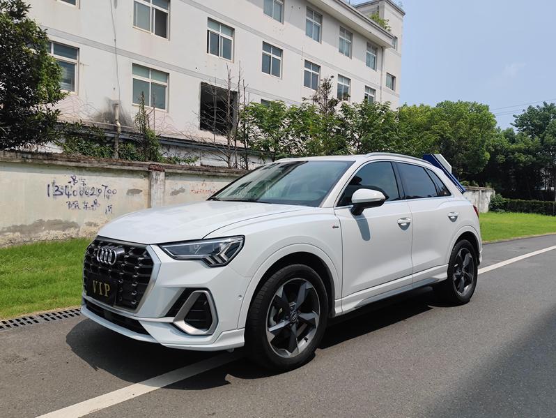 r217840-audi-q3-2021_0